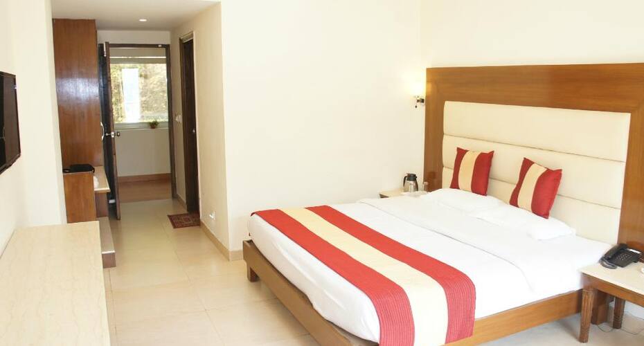 Hotel Riveside Resort, Tehri 5